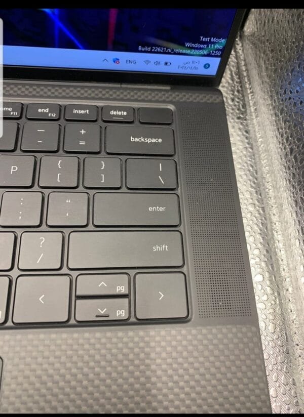 Dell XPS 9500 - Image 4