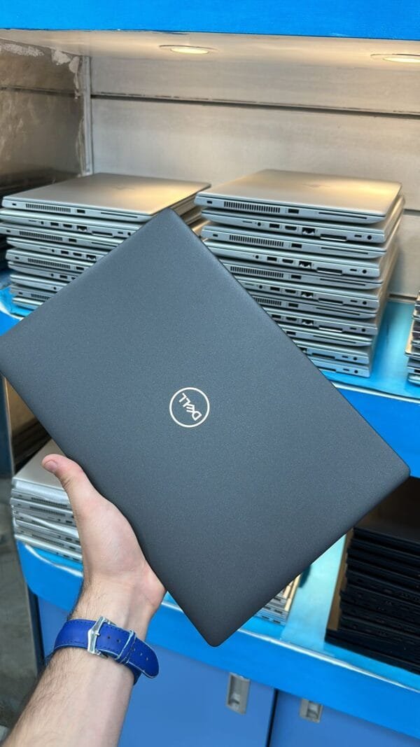 ‏Dell Latitude 5400 - Image 2