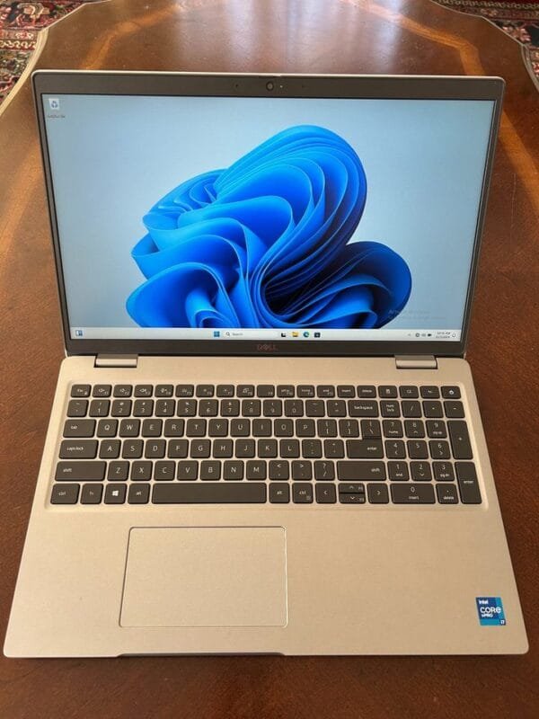 Dell Latitude 5521