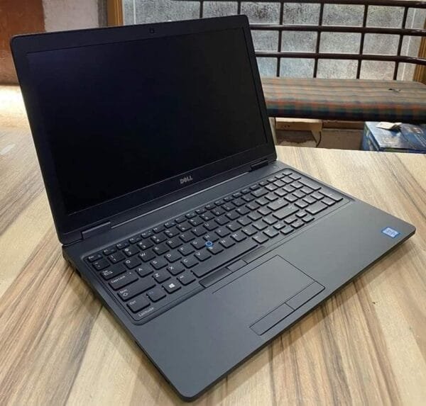 Dell Latitude 5580-i7-7th - Image 3