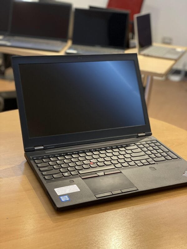 Lenovo ThinkPad P50 - Image 2