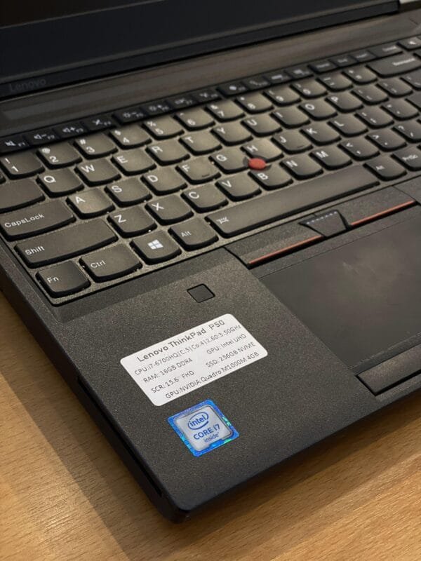 Lenovo ThinkPad P50 - Image 3