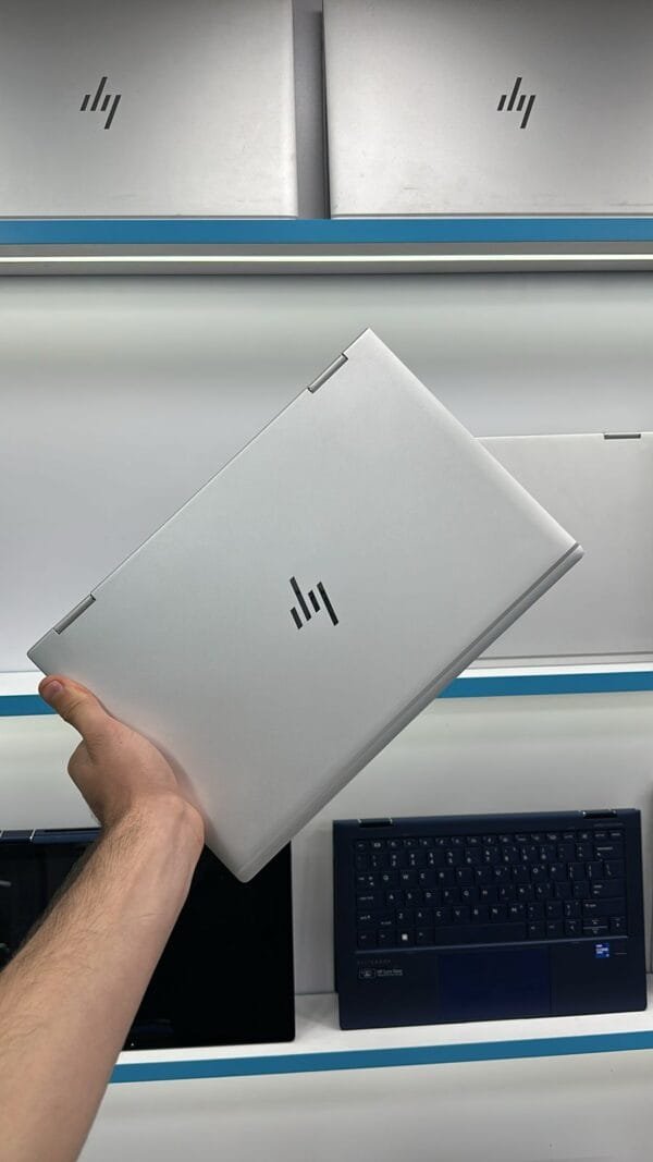 HP EliteBook 1040 G5 - Image 2