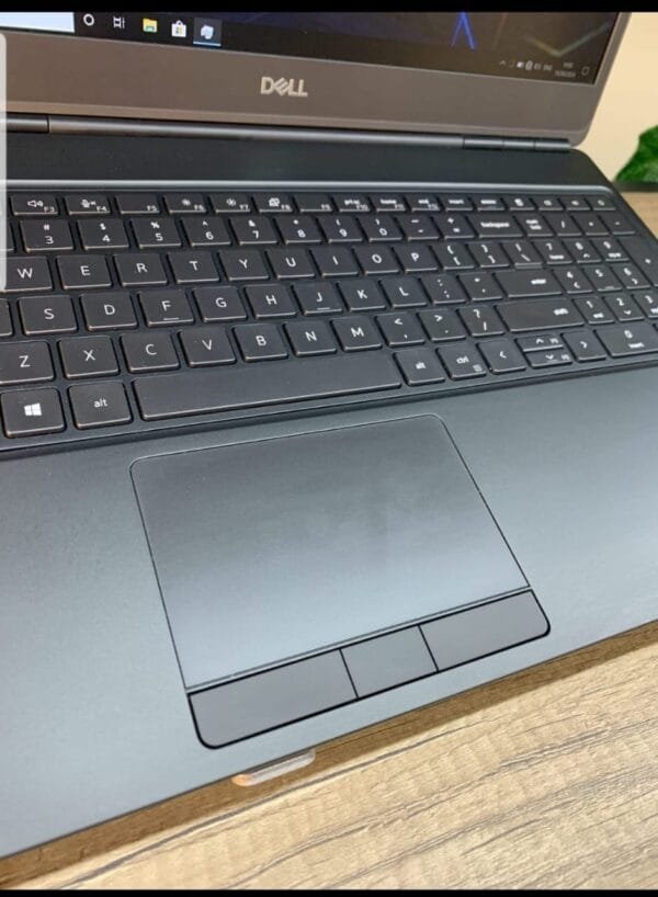 Dell Precision 7550 xeon
