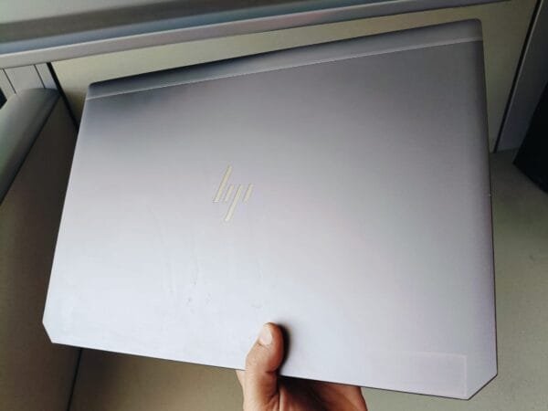 HP ZBOOK G5 Mobile Workstation - Image 2