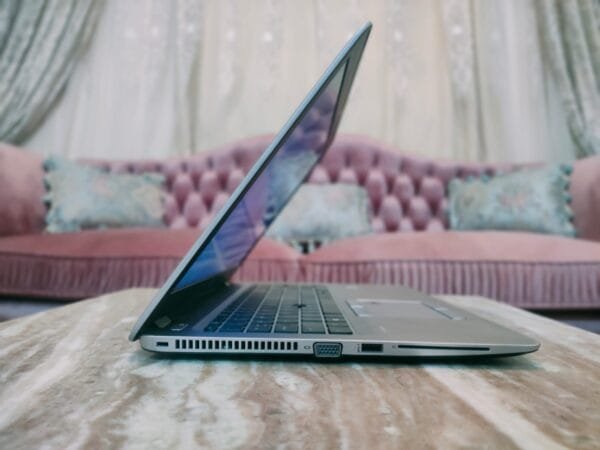 HP Elitbook 850 G4 - Image 3