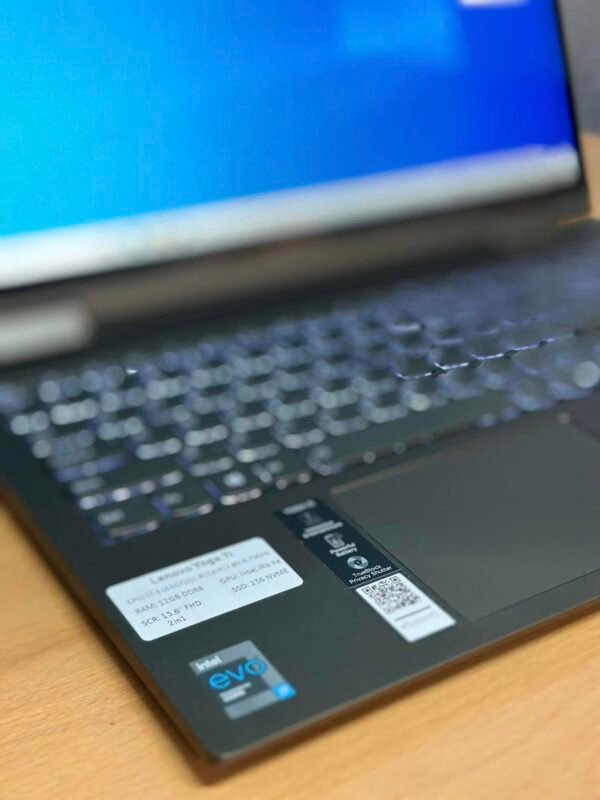 Lenovo Yoga 7i 2 in 1 - Image 9