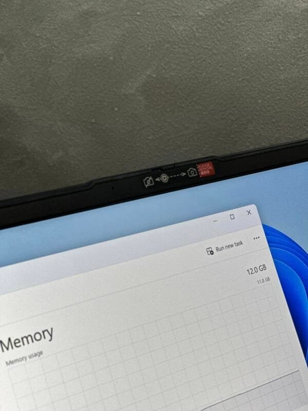 Lenovo IdeaPad 5 8LX 15.6 - Image 7