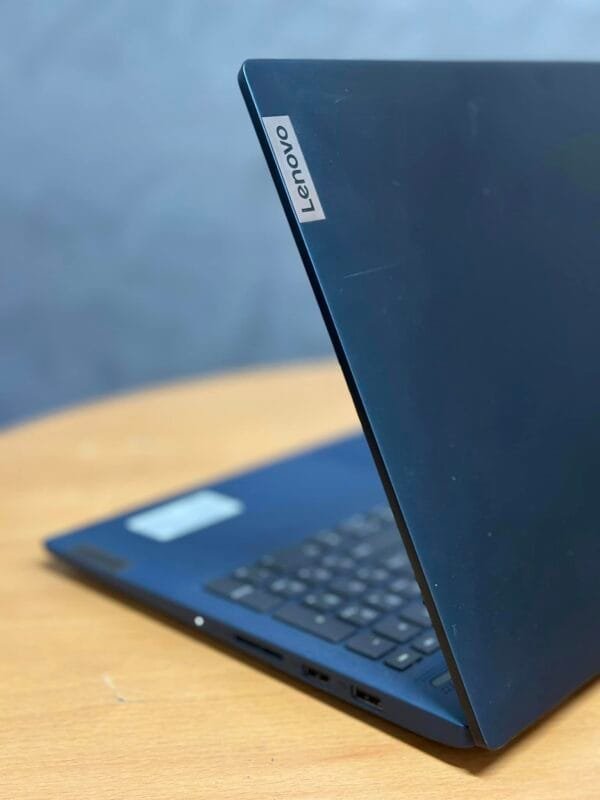 Lenovo IdeaPad 5 8LX 15.6 - Image 10