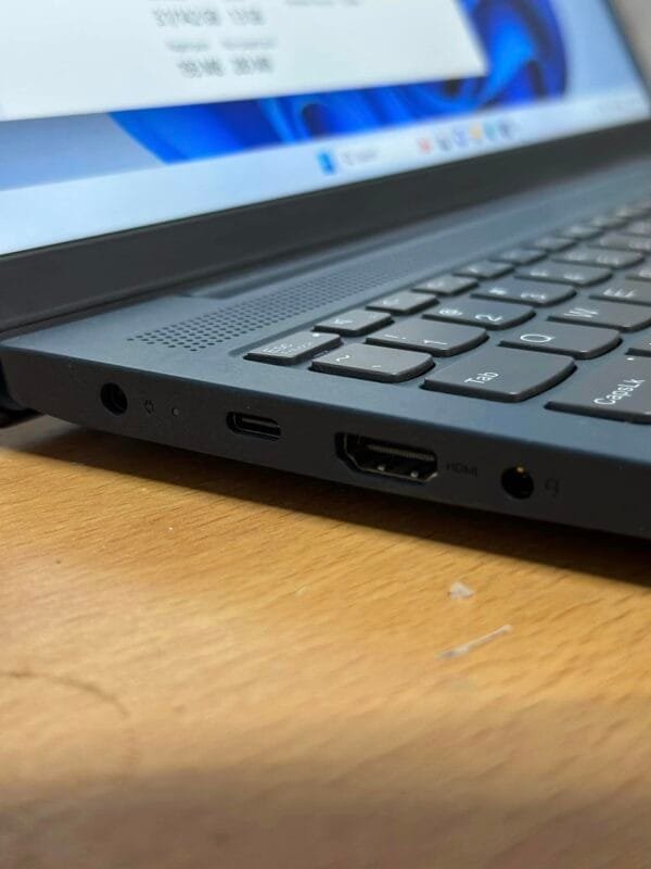 Lenovo IdeaPad 5 8LX 15.6 - Image 11