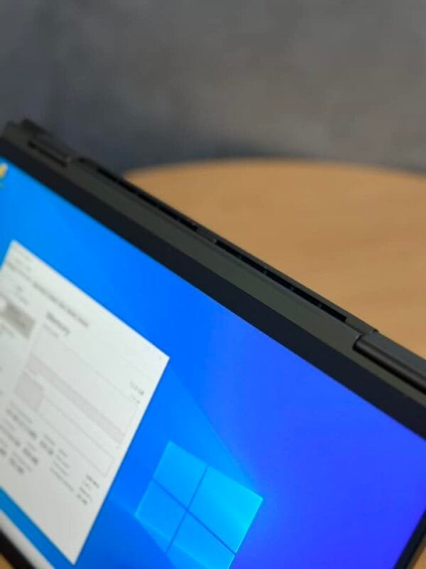 Lenovo Yoga 7i 2 in 1 - Image 3