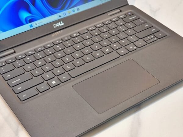 Dell Latitude 3420 - Image 2