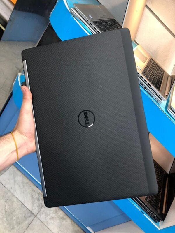 Dell Precision 7520 i7 - 7th - Image 3