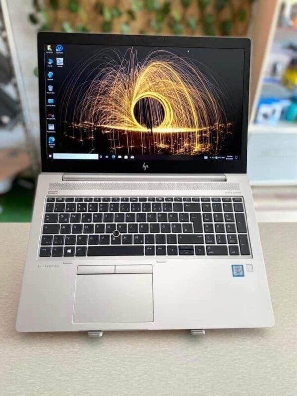 HP EliteBook 850 G5 - Image 6