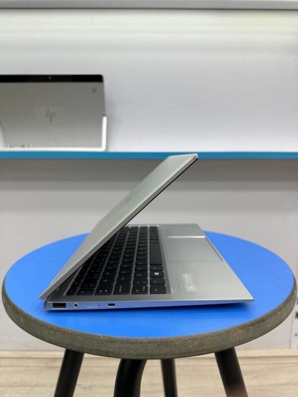 HP EliteBook 1040 G5 - Image 7