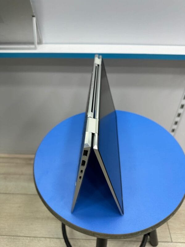 HP EliteBook 1040 G5 - Image 10