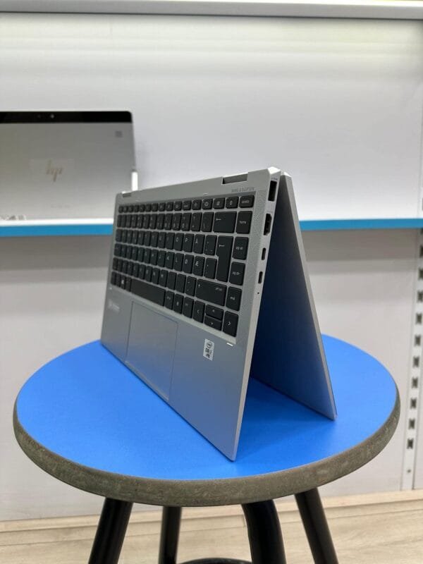 HP EliteBook 1040 G5 - Image 11