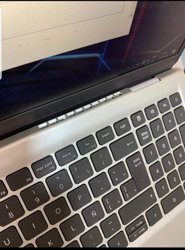 Dell inspiron 15 3525 - Image 3