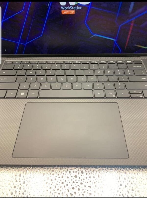 Dell XPS 9500 - Image 2