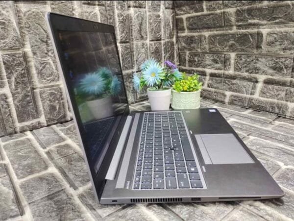 HP Zbook 15 U G6 - Image 3