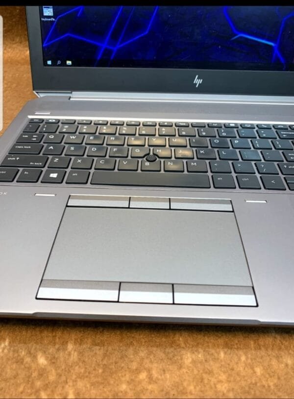 HP Zbook 15 G5 Mobile workstation- i7 8th - Image 5