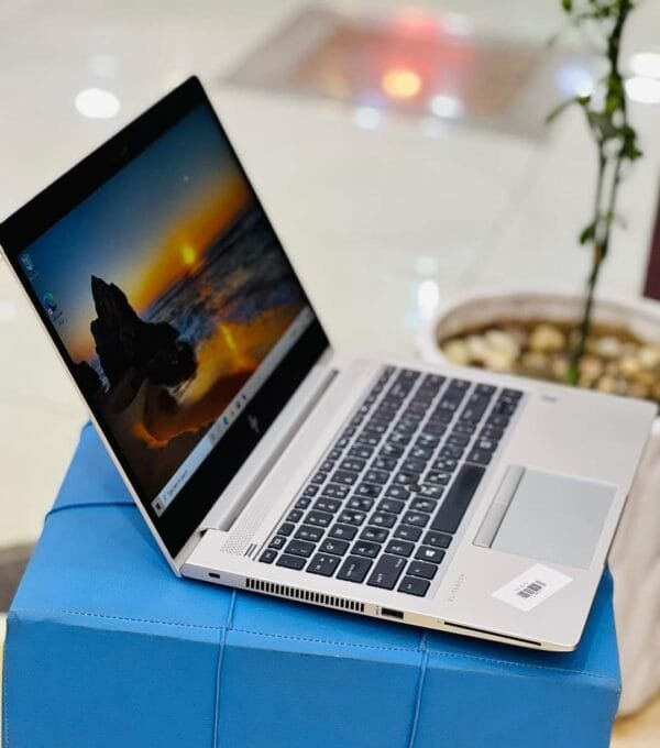 HP ELLITEBOOK 745 G5 Ryzen 5 - Image 8