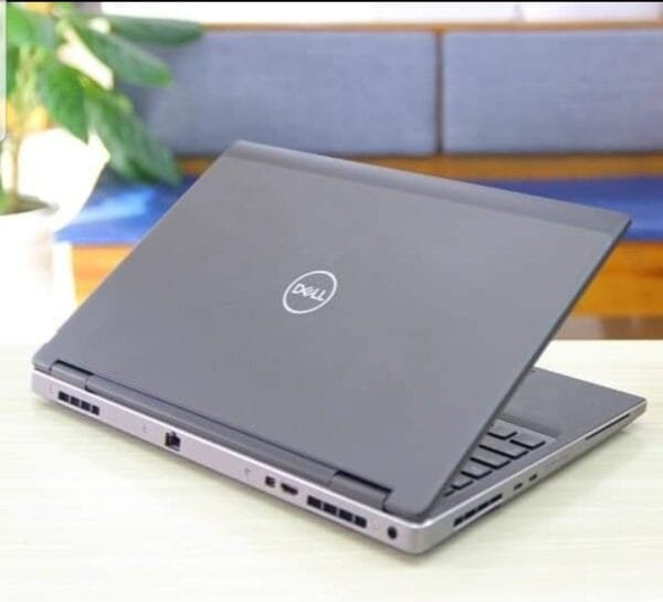 Dell Precision 7520 I7-6th - Image 4
