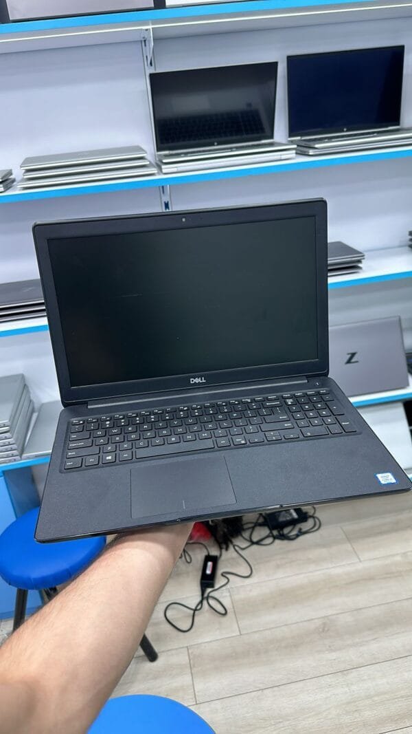 Dell Latitude 3500 - Image 5