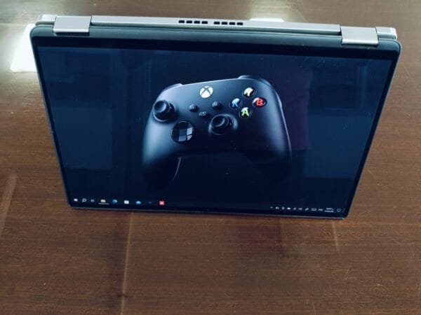 Dell latitude 7400  2 in 1 - Image 9