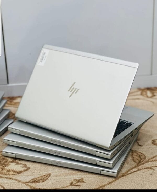 HP Elitbook 735 G5 Ryzen 5 - Image 3
