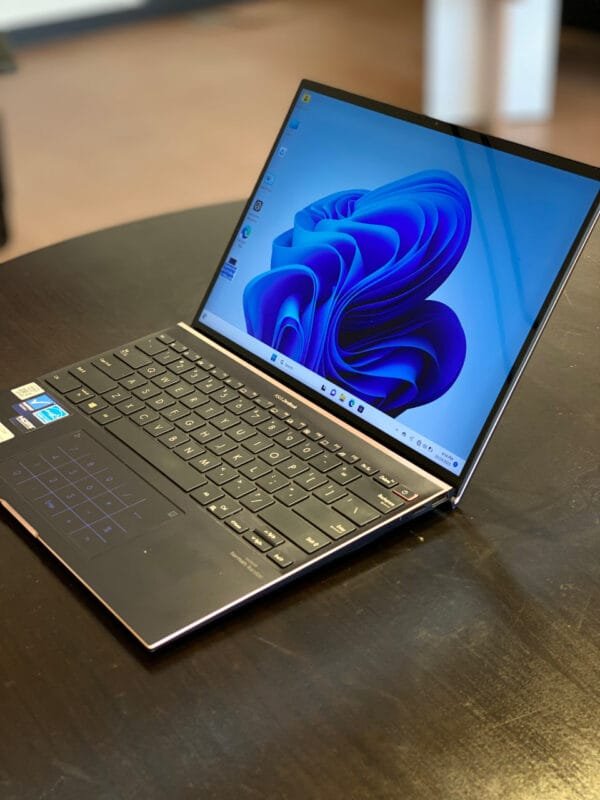 Asus ZenBook - Image 3