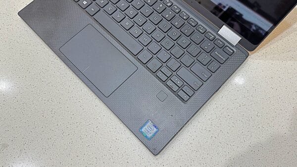Dell  XPS 9365-I7-7th - Image 4